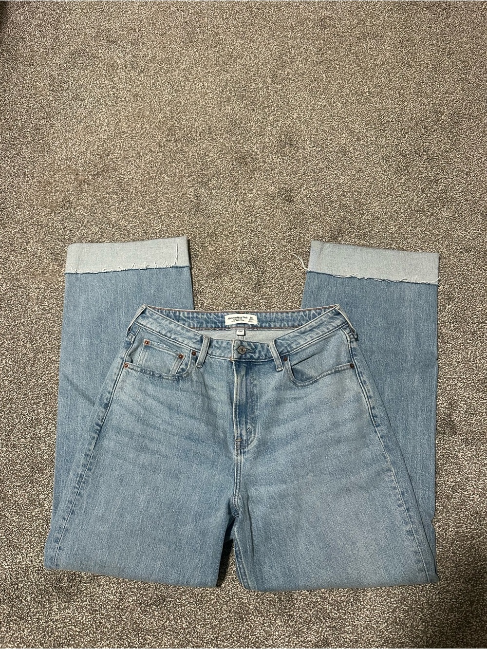 Abercrombie Curve Love 90s High Rise Relaxed Jeans